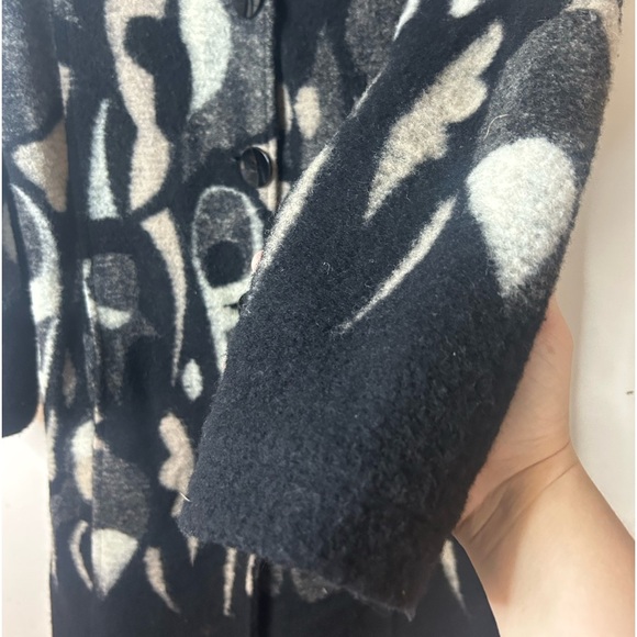 Dolcezza, size Small, Wool long sleeve, long fitted cardigan. Button up, pockets - Picture 2 of 9